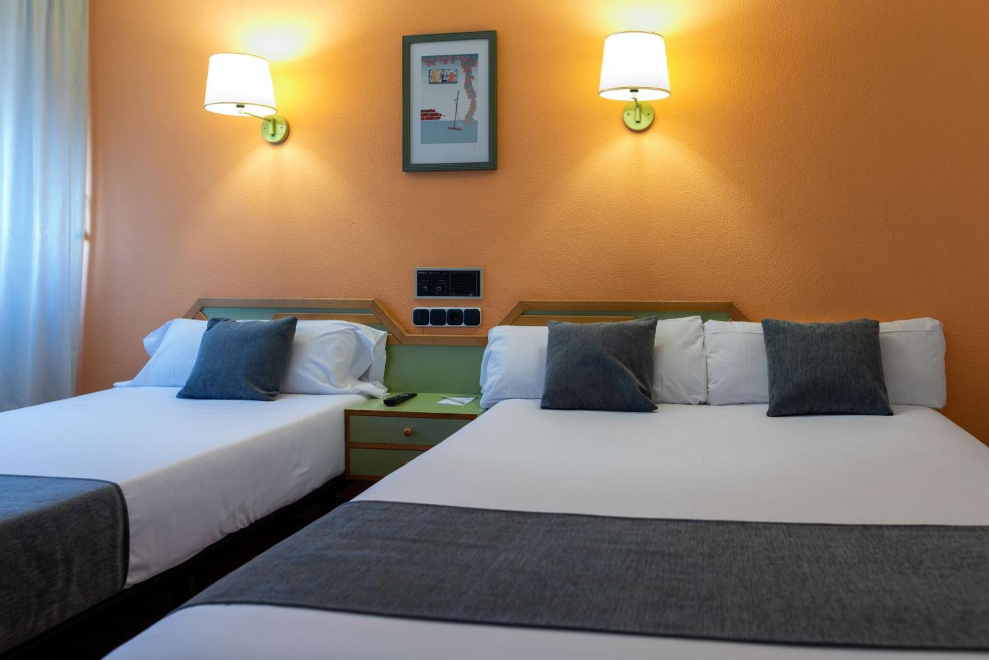 Hotel Alda Guijuelo Eksteriør bilde