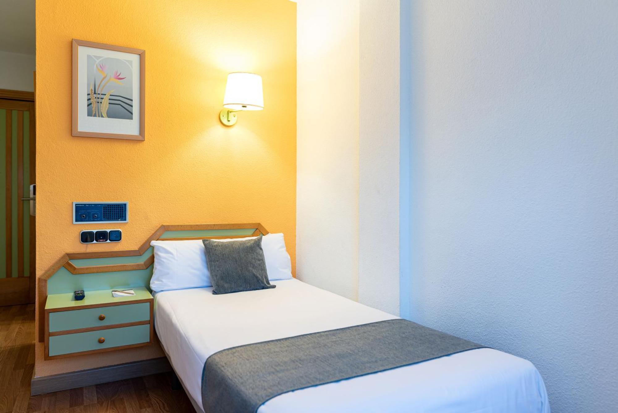 Hotel Alda Guijuelo Eksteriør bilde
