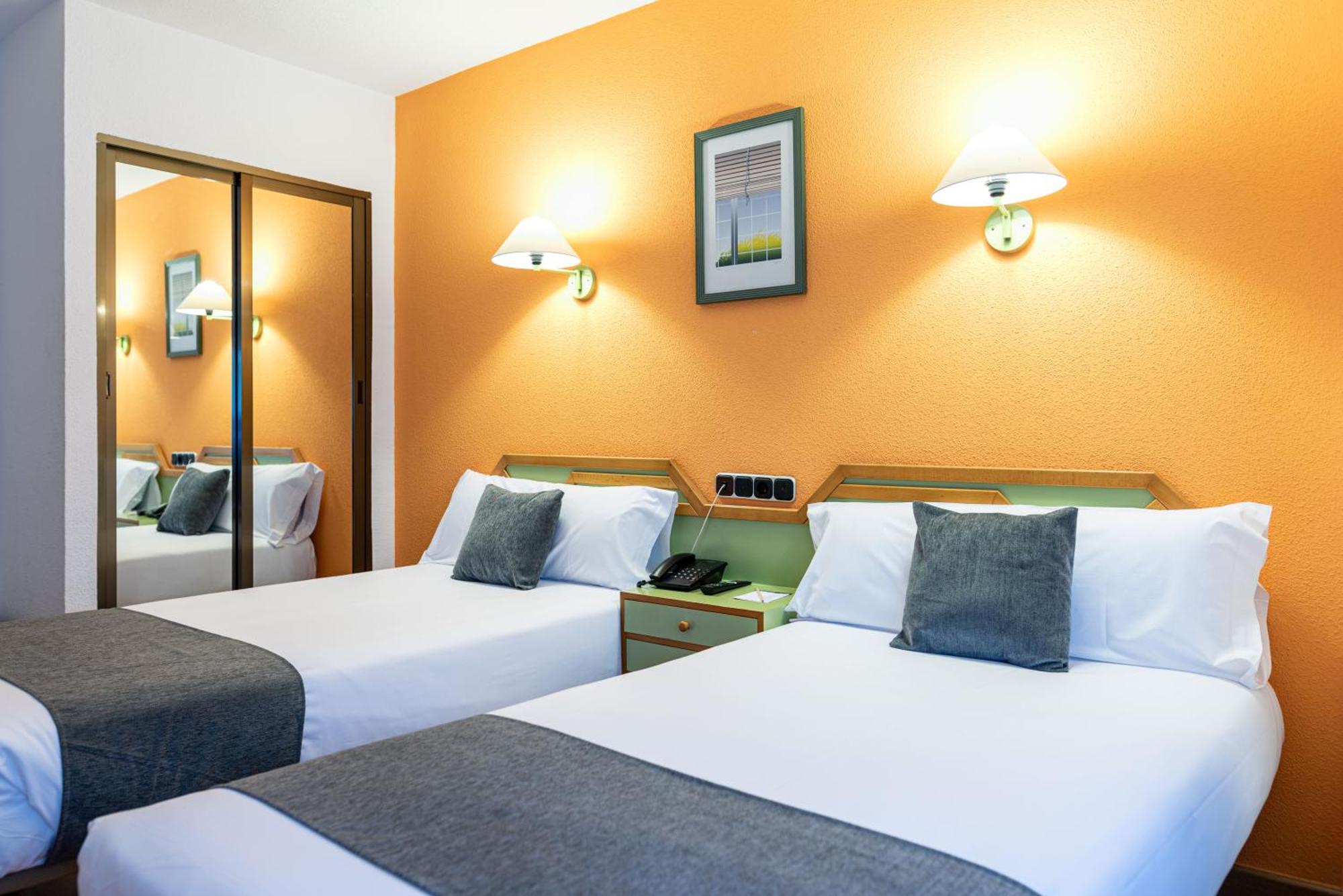 Hotel Alda Guijuelo Eksteriør bilde